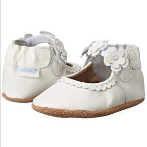 Roobeez - soft sole Mary Janes NWOT